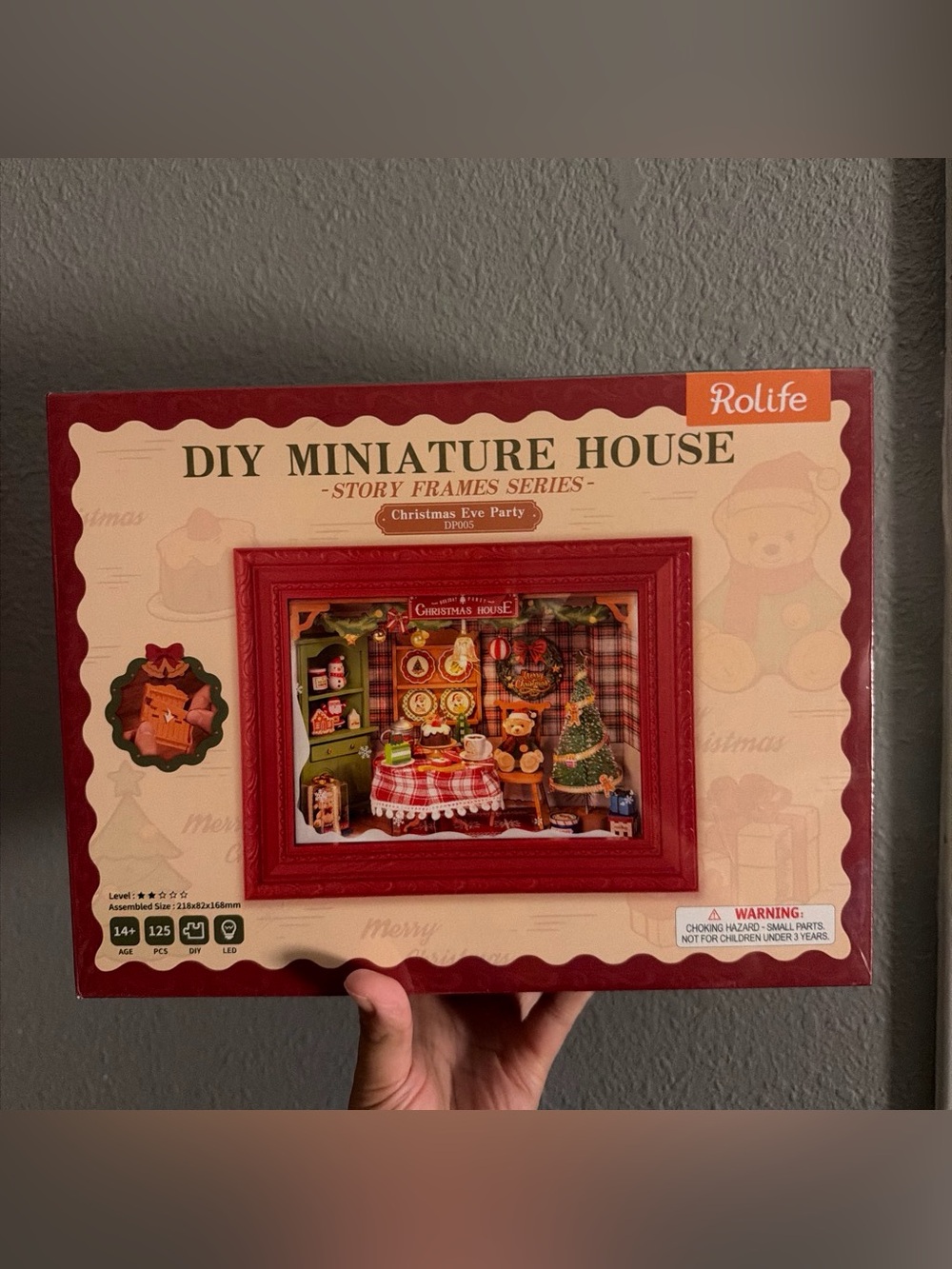 Rolife DIY Miniature House Christmas Eve Party - Red Frame